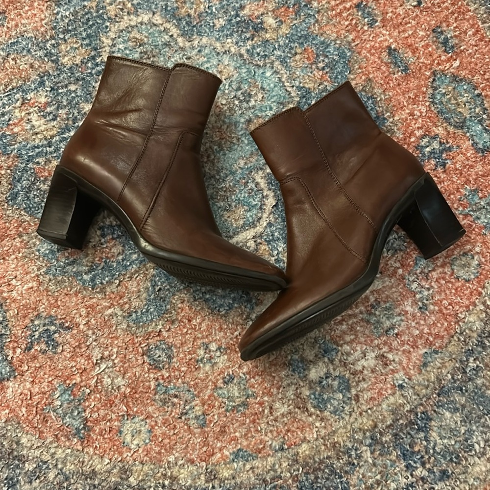 Antonio Melani booties
